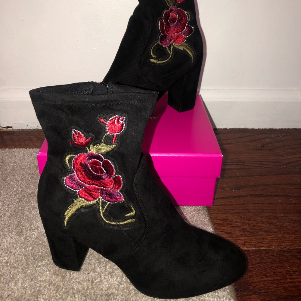 Candie’s Black Suede Booties